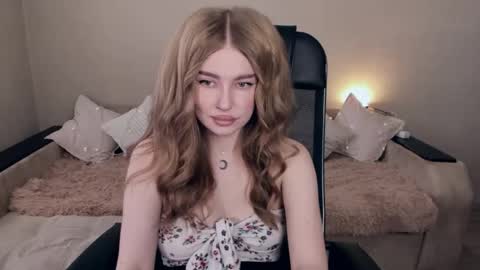 ViolettaOtis online show from 03.04.25