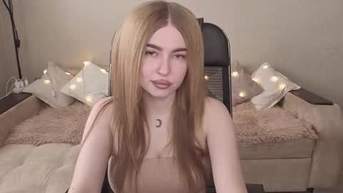 ViolettaOtis online show from 10.12.25