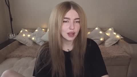 ViolettaOtis online show from 10.25.25