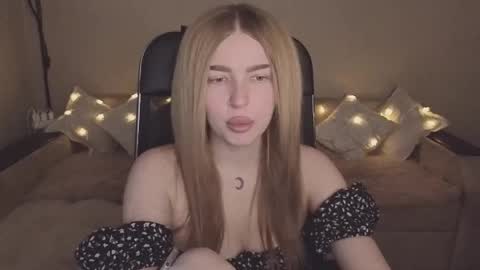 ViolettaOtis online show from 11.10.25