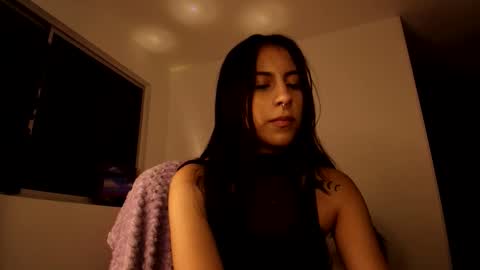 Violetta....Follow me in Twitter... online show from 10.01.25