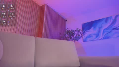 Violett Castel online show from 01.24.25