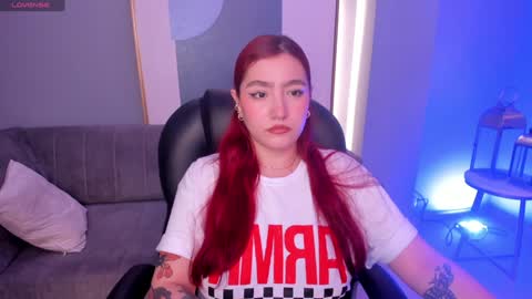 Violett Castel online show from 02.05.25