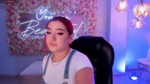 Violett Castel online show from 09.22.25