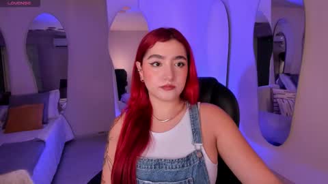 Violett Castel online show from 10.01.25