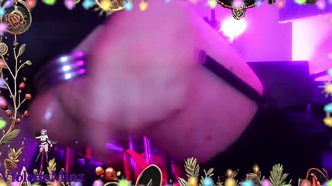 Violette online show from 12.21.24