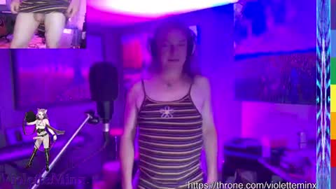 Snapshot of violetteminx chatting on 07.17.26 Violette online show from 07.17.26