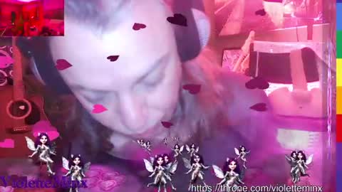 Snapshot of violetteminx chatting on 07.25.26 Violette online show from 07.25.26