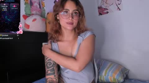 Snapshot of violetteramirez01 chatting on 02.09.25 Violette  online show from 02.09.25