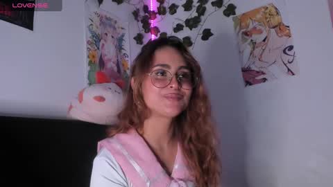 Snapshot of violetteramirez01 chatting on 02.12.25 Violette  online show from 02.12.25