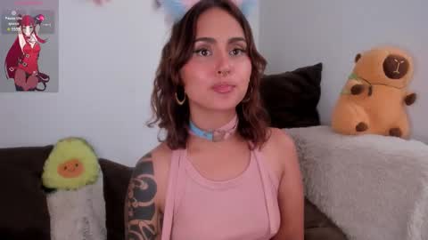 Snapshot of violetteramirez01 chatting on 09.16.25 Violette  online show from 09.16.25