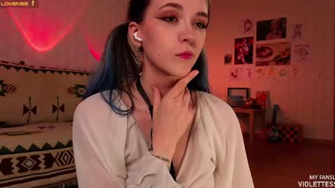 Vi  Best on my Fansly  online show from 04.30.26