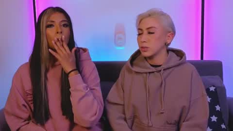 Violet online show from 02.10.25