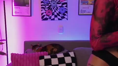 Violet online show from 06.12.26