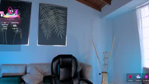 Violett  online show from 10.25.25