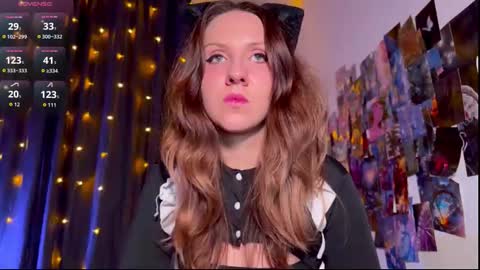 Snapshot of violettmo0n chatting on 03.16.26 Next stream 1522026 400 GMT 3 online show from 03.16.26