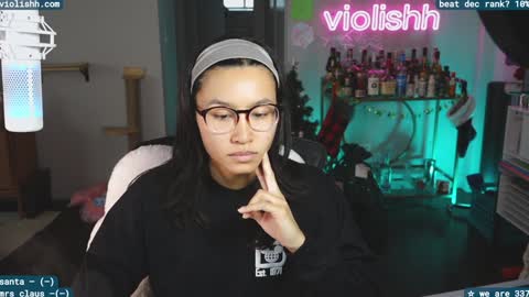 Snapshot of violishh chatting on 12.18.24 follow me on twitter violishh and ig violishh  online show from 12.18.24