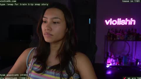 Snapshot of violishh chatting on 03.01.25 follow me on twitter violishh and ig violishh  online show from 03.01.25