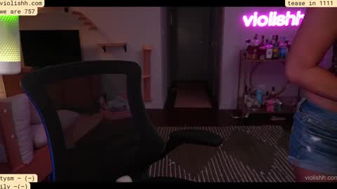 Snapshot of violishh chatting on 09.13.25 follow me on twitter violishh and ig violishh  online show from 09.13.25