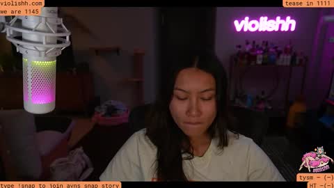 follow me on twitter violishh and ig violishh  online show from 11.13.25