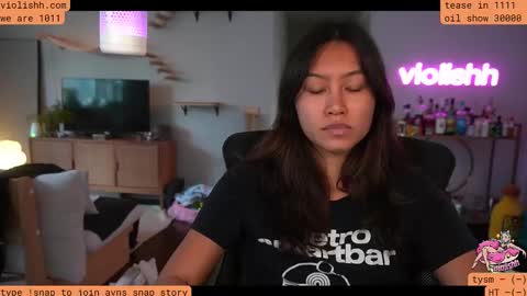 follow me on twitter violishh and ig violishh  online show from 11.15.25