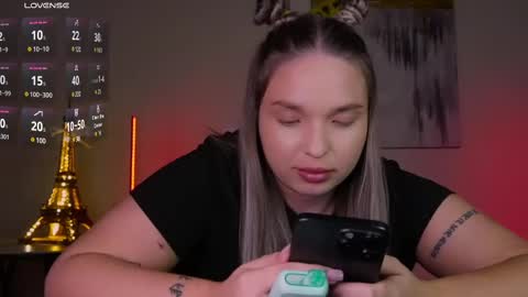 Violla online show from 02.24.25