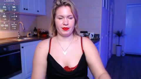 Snapshot of vip_juicy chatting on 02.02.25 VelvettTime online show from 02.02.25