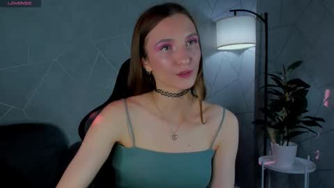 Snapshot of virdjinia_green chatting on 09.23.25 Virdjinia online show from 09.23.25