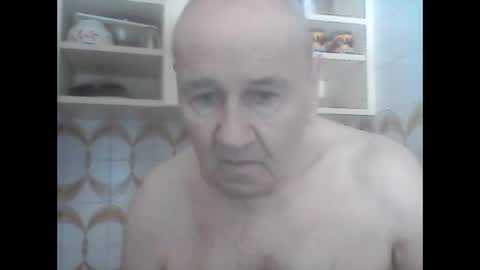 Snapshot of virgomandel chatting on 09.16.25 virgomandel online show from 09.16.25