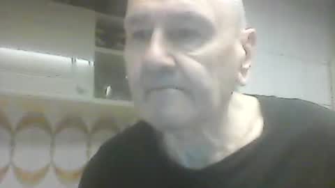 Snapshot of virgomandel chatting on 12.04.25 virgomandel online show from 12.04.25