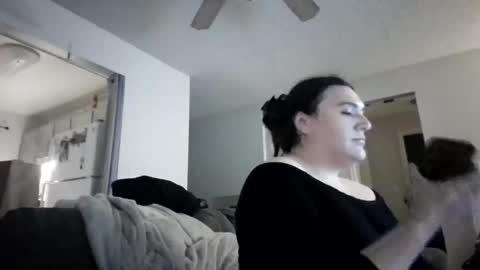 Snapshot of virgorian_enigma chatting on 12.14.25 priscilla online show from 12.14.25