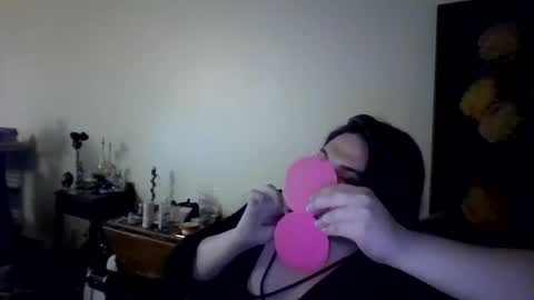 Snapshot of virgorian_enigma chatting on 03.26.26 priscilla online show from 03.26.26