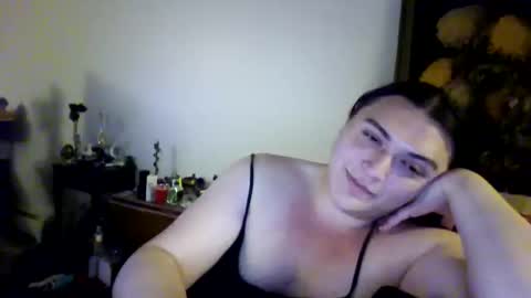 Snapshot of virgorian_enigma chatting on 06.05.26 priscilla online show from 06.05.26