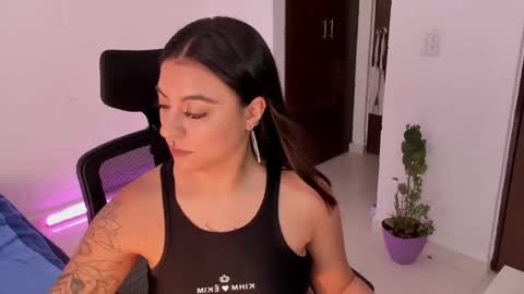 Lu online show from 01.16.25