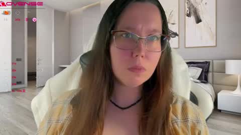 Victoria Romans online show from 09.28.25