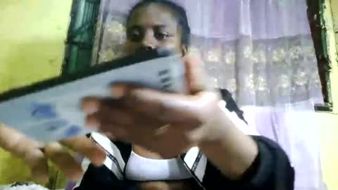 Snapshot of vita_ielle chatting on 07.31.26 Desire ielle online show from 07.31.26