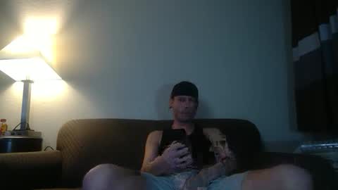 Snapshot of vitamnd93 chatting on 12.14.25 vitamnd93 online show from 12.14.25