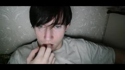 Snapshot of vitiligoboyy chatting on 11.29.25 vitiligoboyy online show from 11.29.25