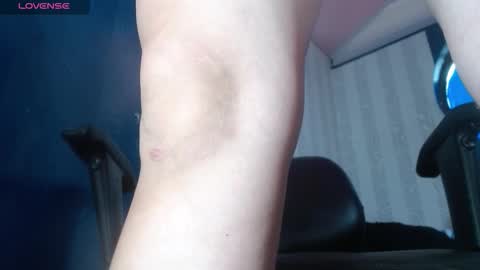 Snapshot of vitoria23_ chatting on 12.04.25 victoria 3 online show from 12.04.25