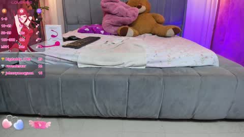 VittaaaPlease help me with your thumbs up its important  online show from 01.30.25