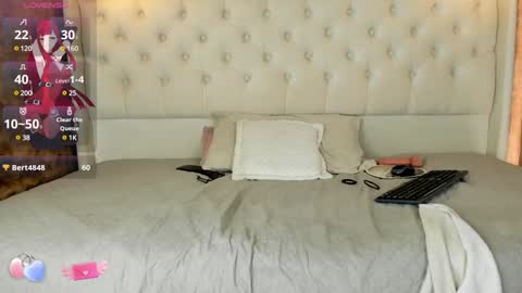 VittaaaPlease help me with your thumbs up its important  online show from 02.04.25