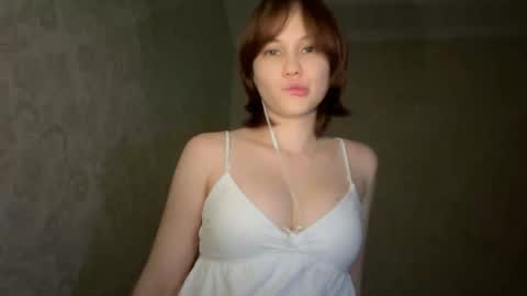 Snapshot of vivatrude chatting on 05.03.26 Sonya online show from 05.03.26