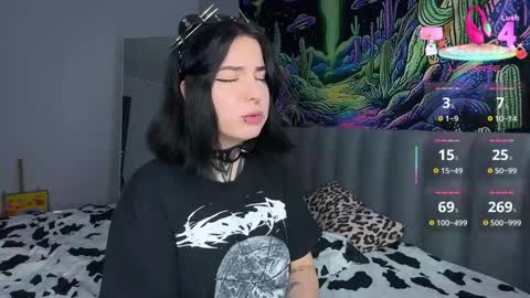 Vivi   online show from 10.14.25