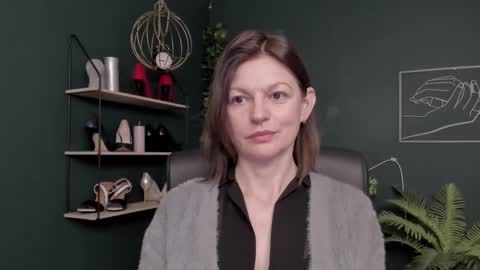 Vivian online show from 11.28.25