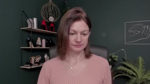 Vivian online show from 12.02.25