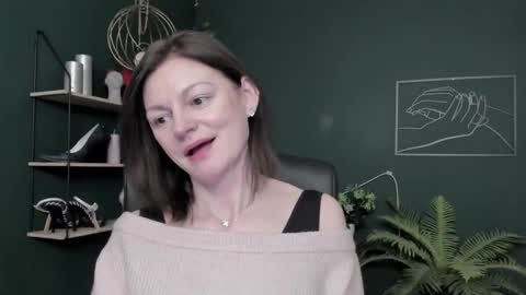 Vivian online show from 02.06.26