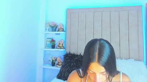 Vivian Monroe online show from 01.06.25