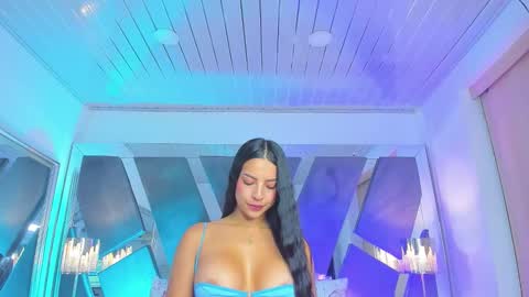 Vivian Monroe online show from 09.13.25