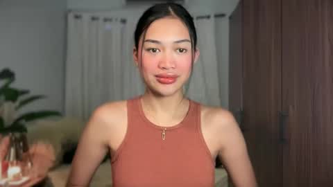 Snapshot of vivian_roberts chatting on 05.12.26 Vivian online show from 05.12.26