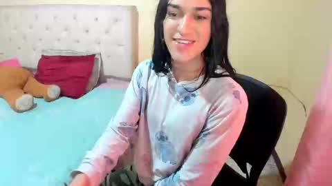 Snapshot of vivianalatin chatting on 01.07.25 instagram Viviana73215 online show from 01.07.25